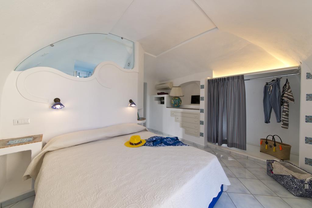 La Casetta In Piazzetta Apartment Ischia Island Room photo